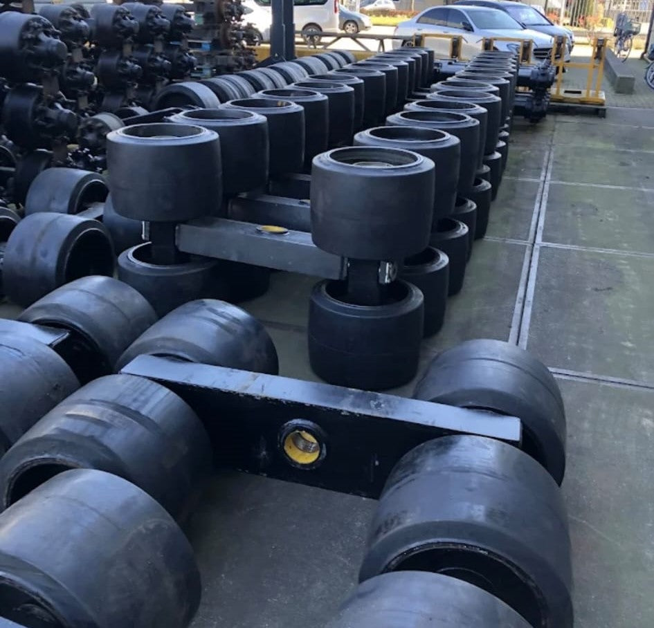 Wheel bogies / Bogie parts